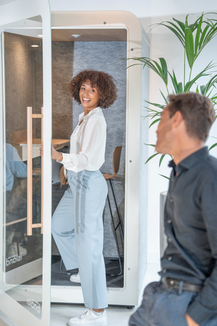 Découverte d'une cabine acoustique en showroom