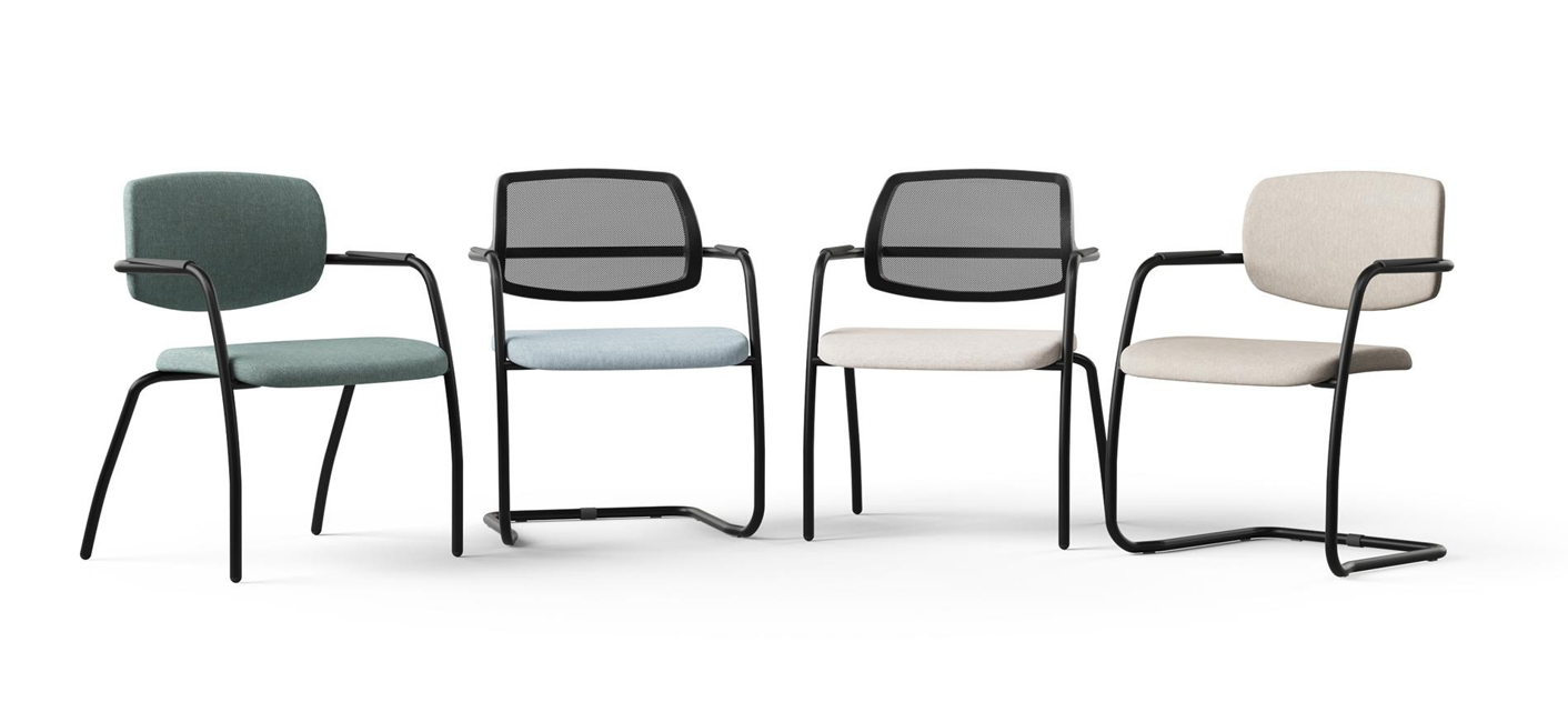 Quatre modèles de chaises de bureau aux coloris et finitions différents